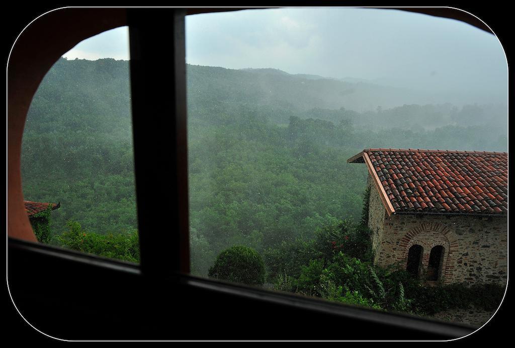 Castello Di Strambinello Acomodação com café da manhã Exterior foto