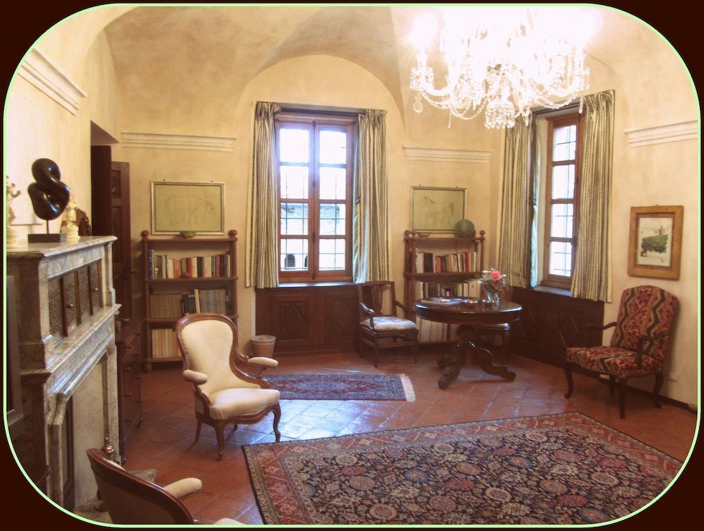 Castello Di Strambinello Acomodação com café da manhã Quarto foto
